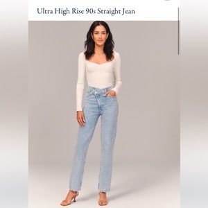 Abercrombie Ultra High Rise cross waist jeans (light wash)